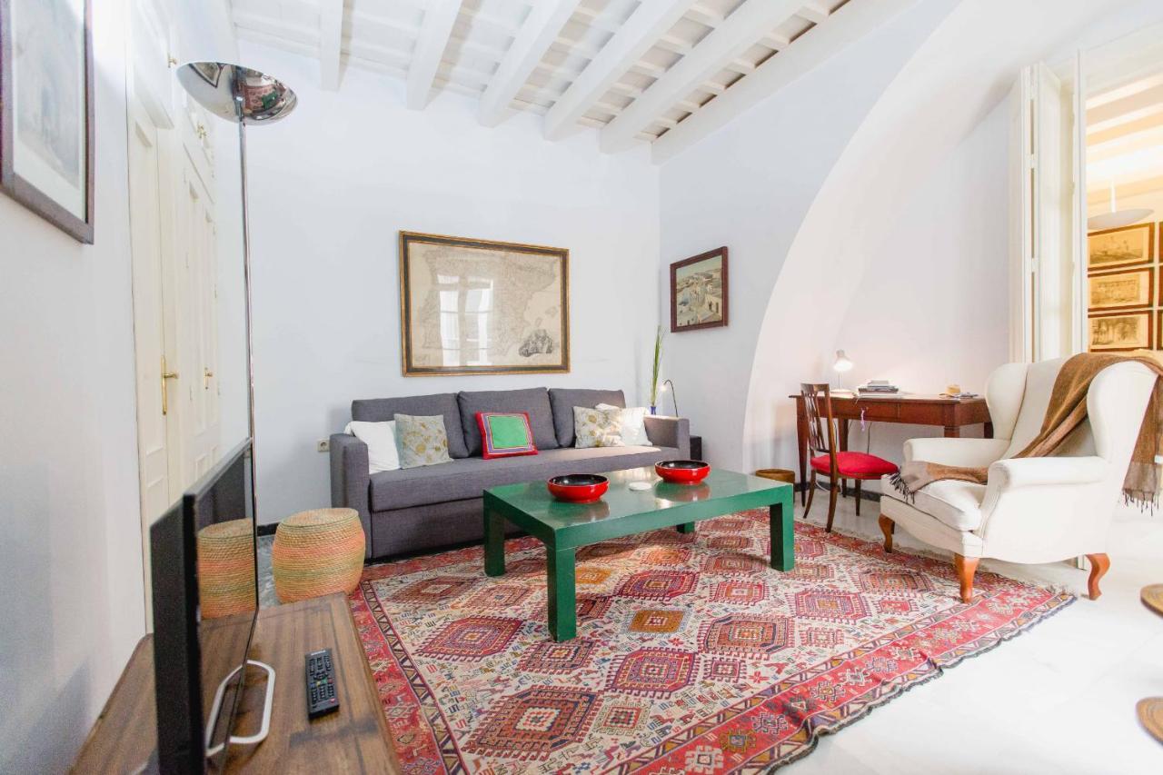 Apartamentos La Botanica, Cadiz Exterior photo